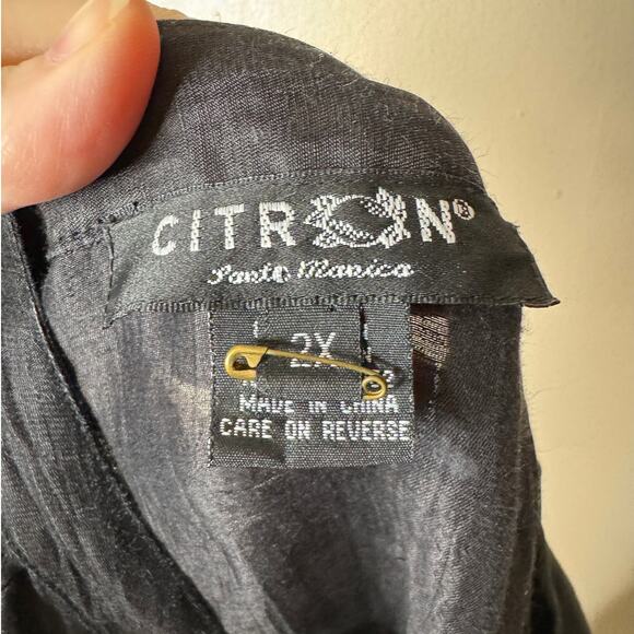 Citron Plus 2X Black Linen-Blend Toggle-Front 3/4 Sleeve Shirt or Light Jacket - Picture 3 of 11